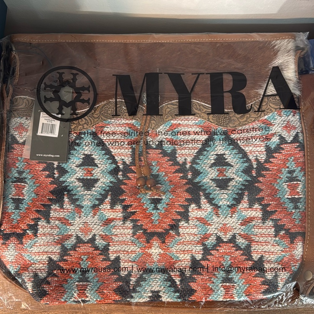 NWT Myra Bag Propose Shoulder Bag